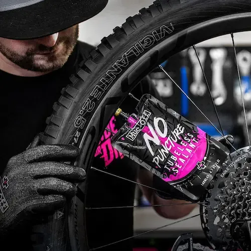 Les 3 meilleurs liquide préventif tubeless